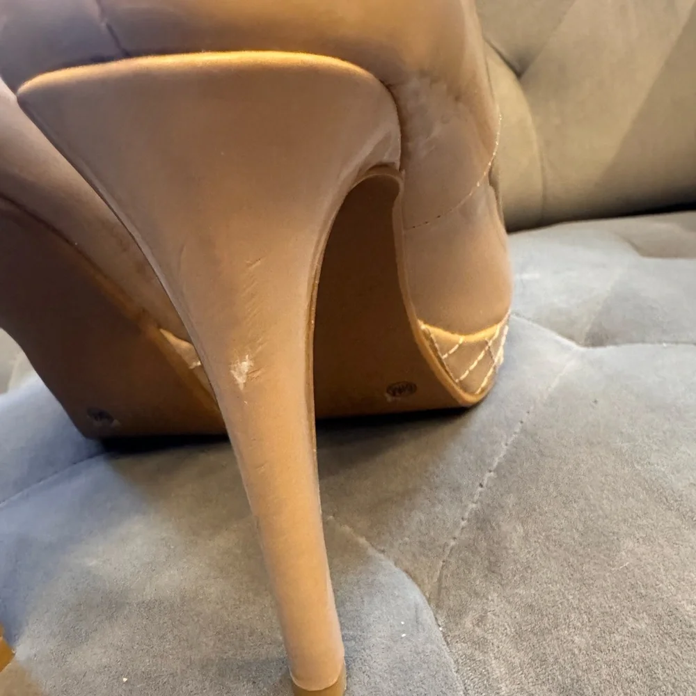 Chinese Laundry nude patent leather platform heel round toe quilted sole sz 6.5 - Picture 5 of 7